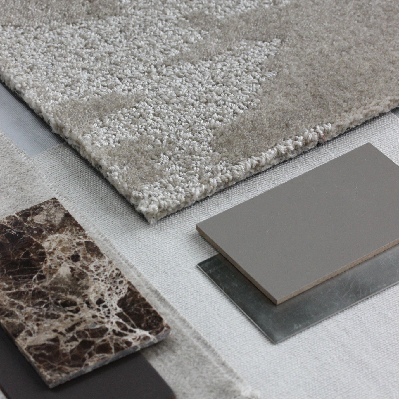 At Random - Eucalyptus Rug, Hand tufted, 10 mm pille, gray