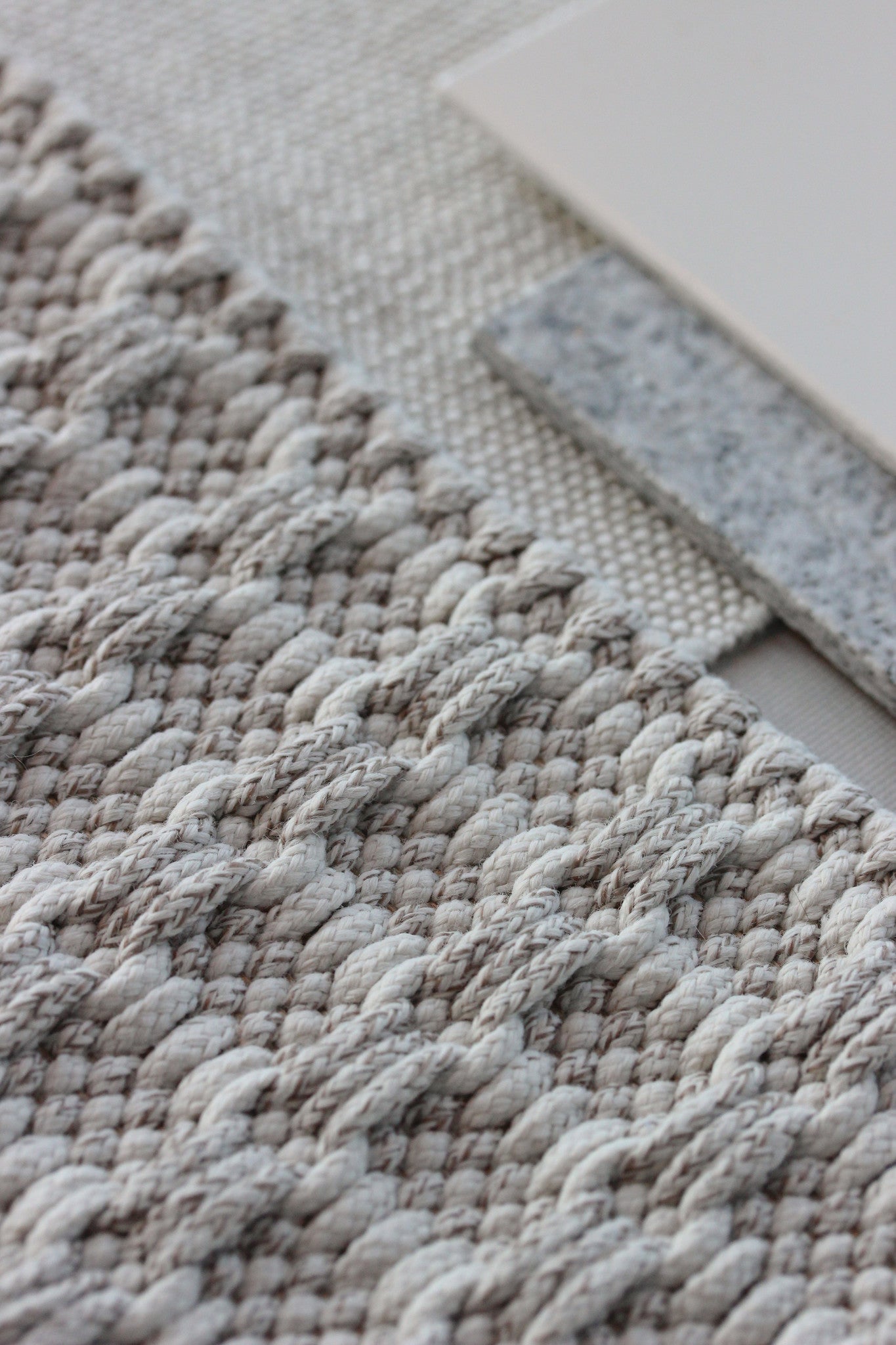 Bottom Line Rug - 6601