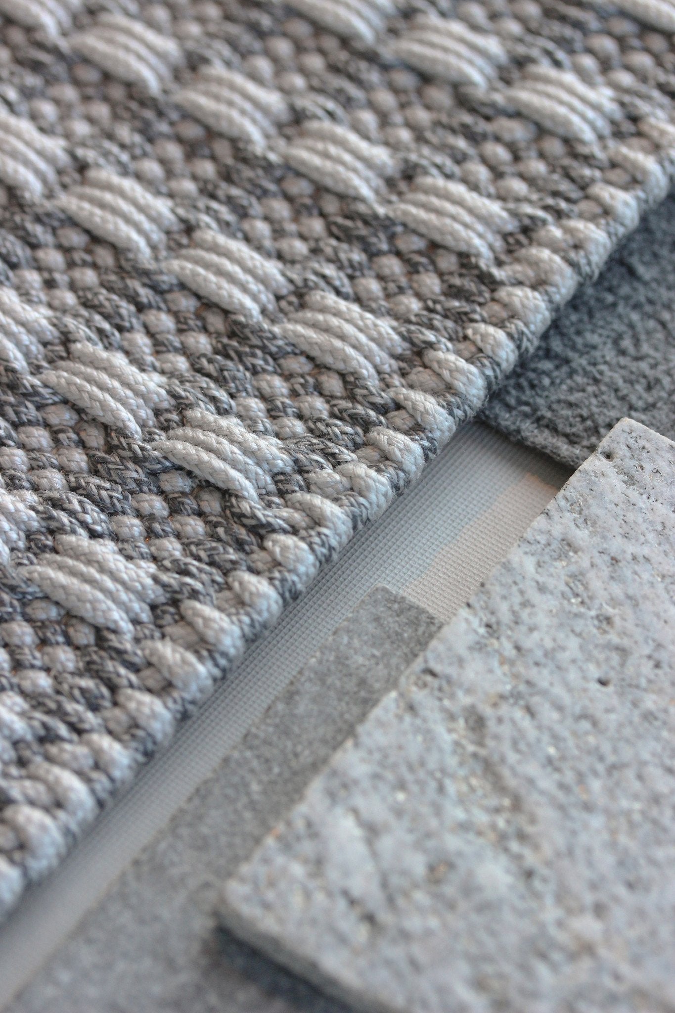 Bottom Line Rug - Color 6603 Polypropylene rug, Handwoven