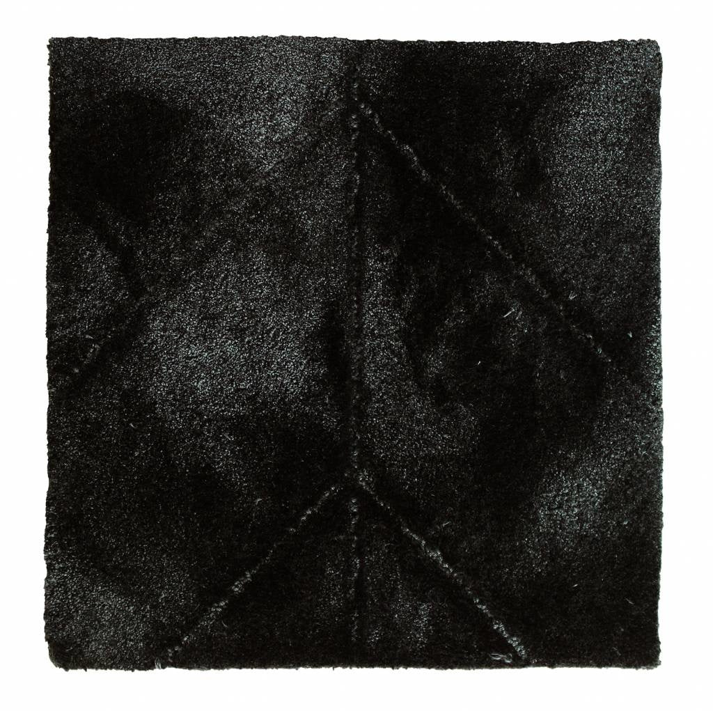 Chasing light rug hand tufted in eucalyptus , 10 mm pile, deep green