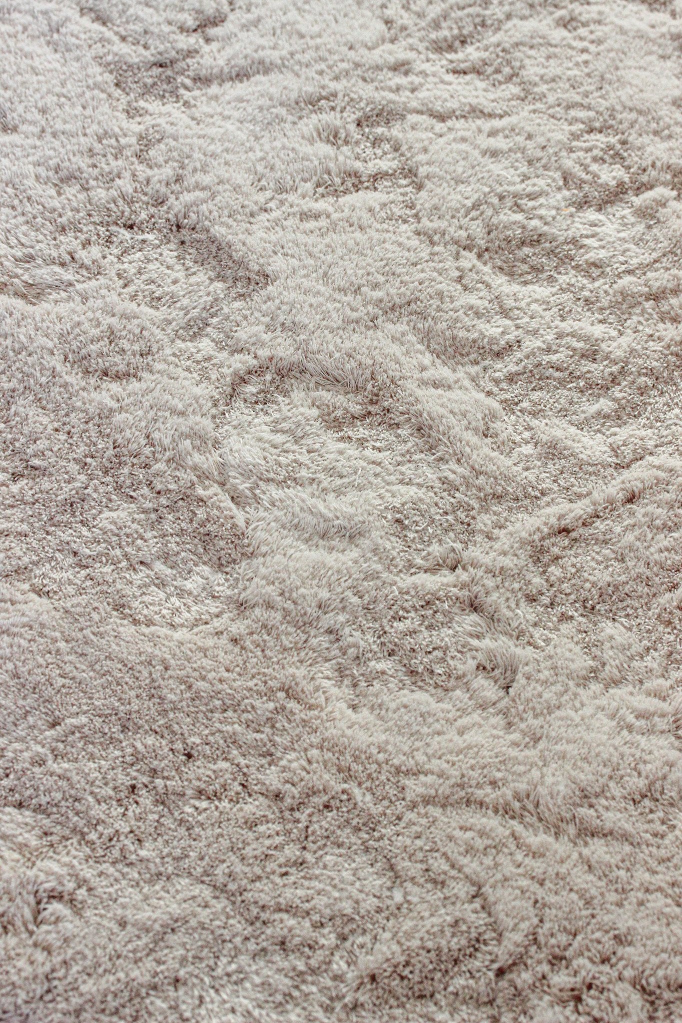 Super Moon 45 - Mohair rug, Hand tufted, 45 mm pile, beige