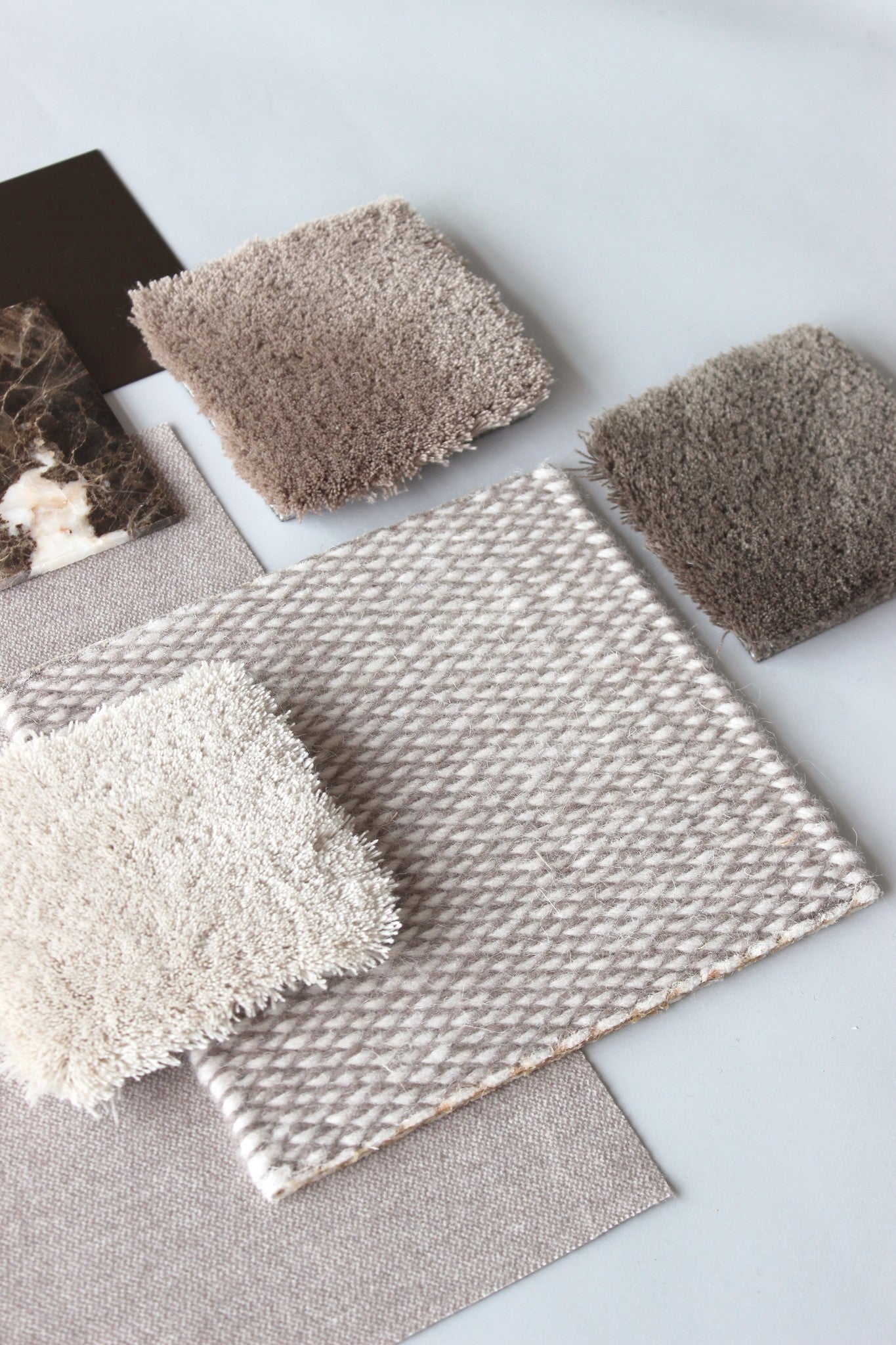 Eagle Eye - Wool rug, Handwoven