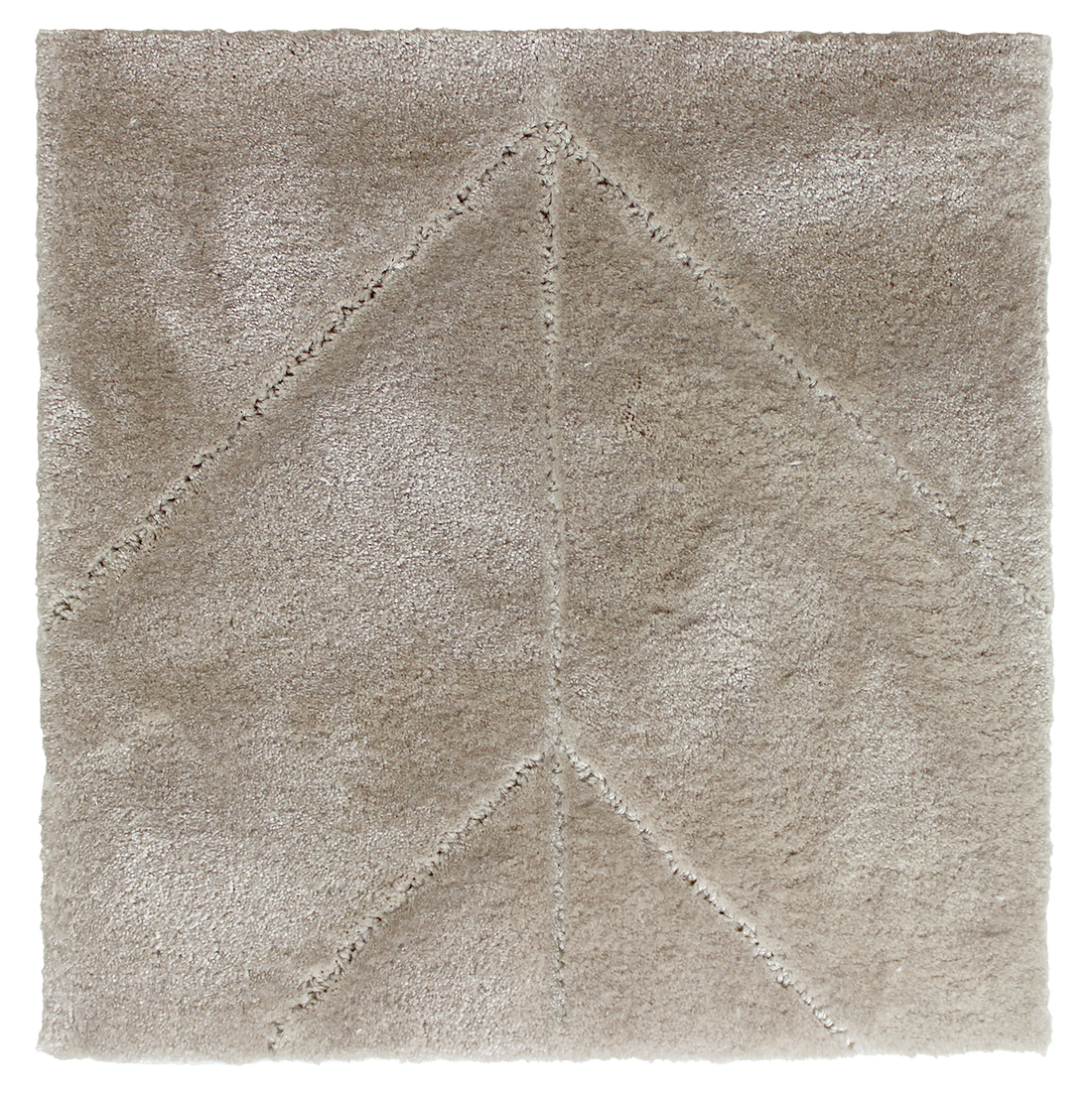 Chasing light  rug hand tufted in eucalyptus , 10 mm pile, rose