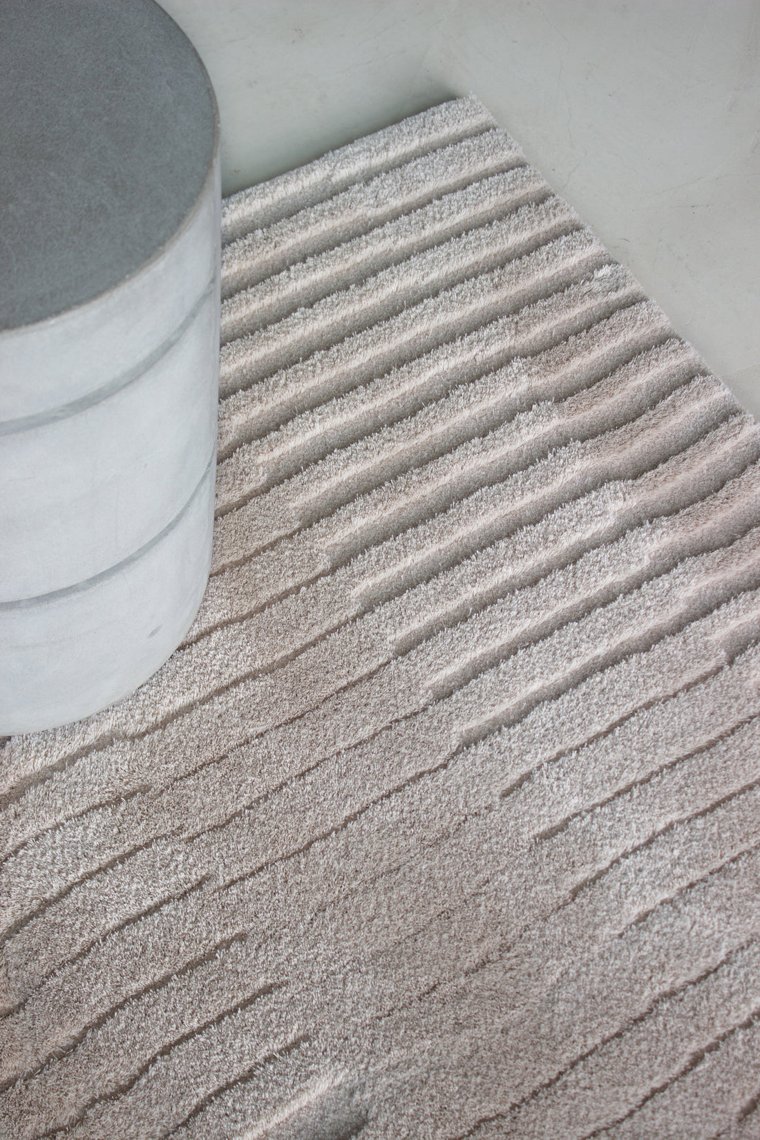 Un fold  -  Mohair Rug, Hand tufted, 14 mm &amp; 20 mm pille, rose