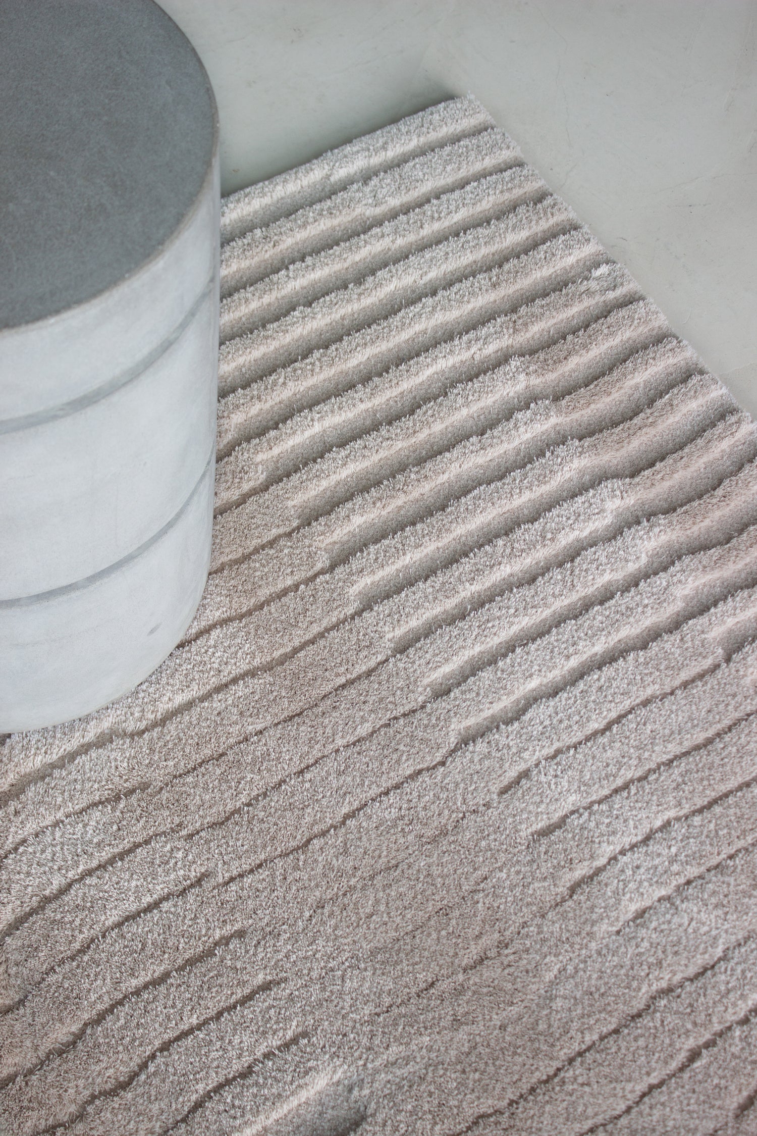 Un fold  -  Mohair Rug, Hand tufted, 14 mm &amp; 20 mm pille, rose