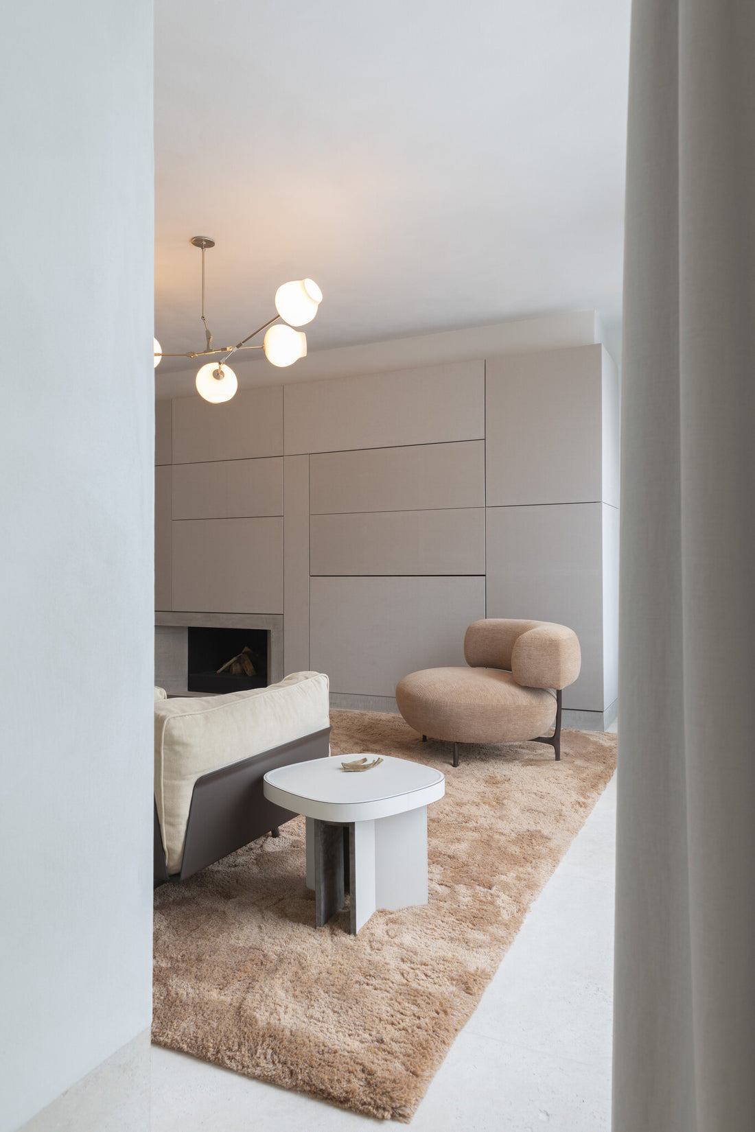 Show Off -  Mohair &amp;  Bamboo rug, Hand tufted