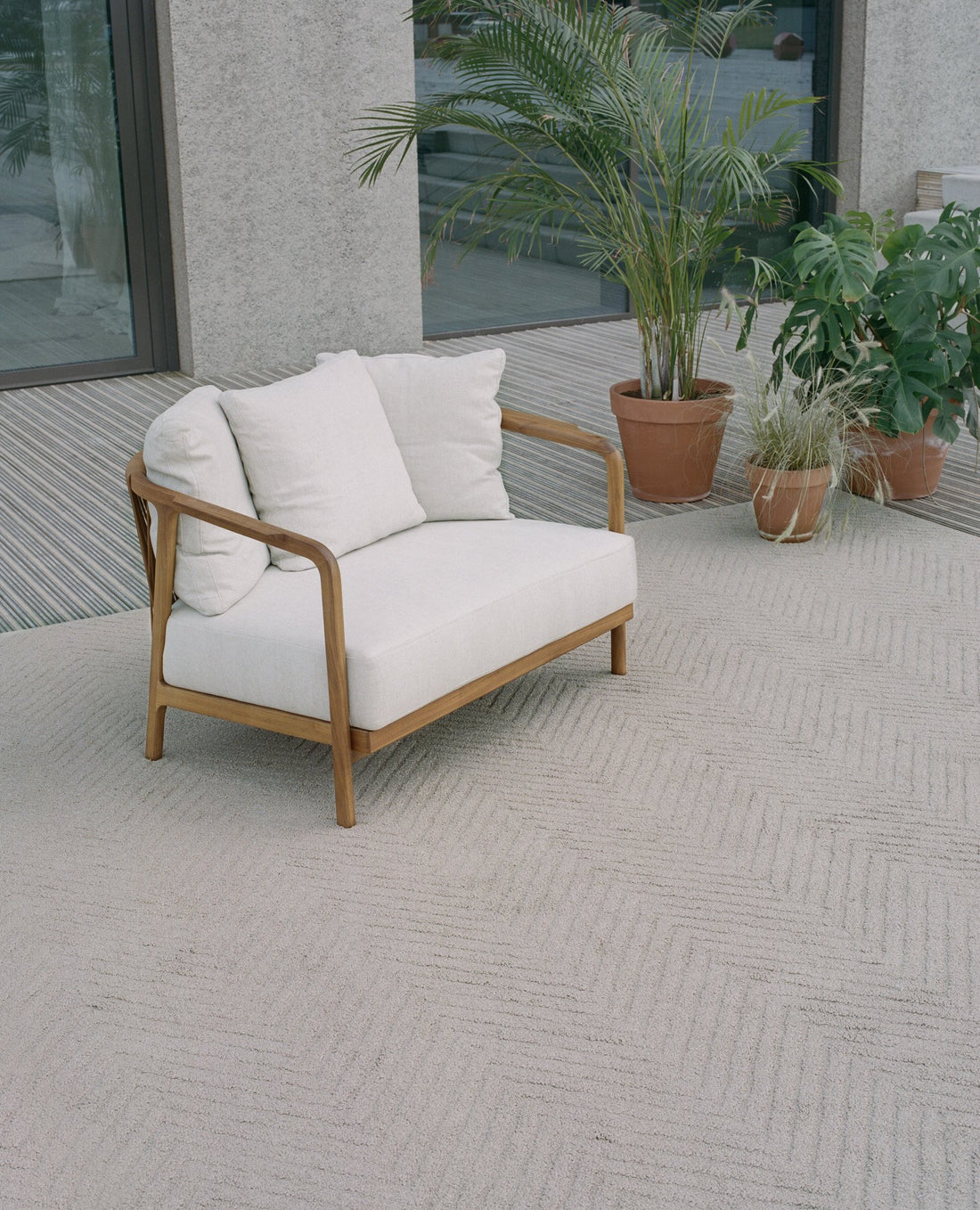 Over Seas - Polypropylene rug,  Hand tufted