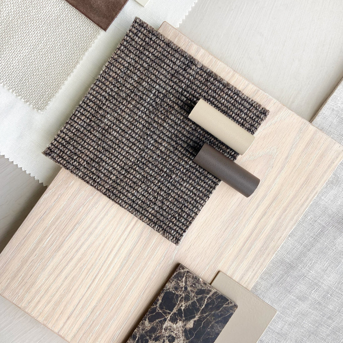 Front Row - Color 8902 Polypropylene rug, woven