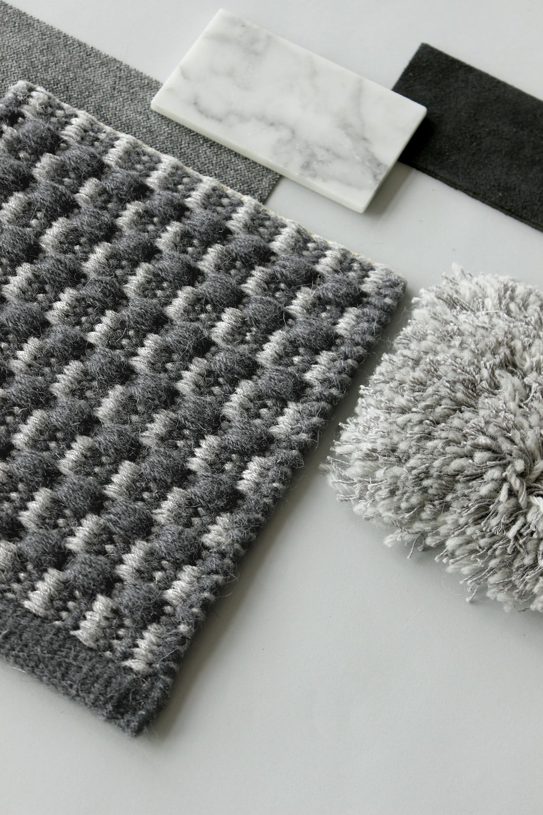 Bottom Line Rug - 5003 B