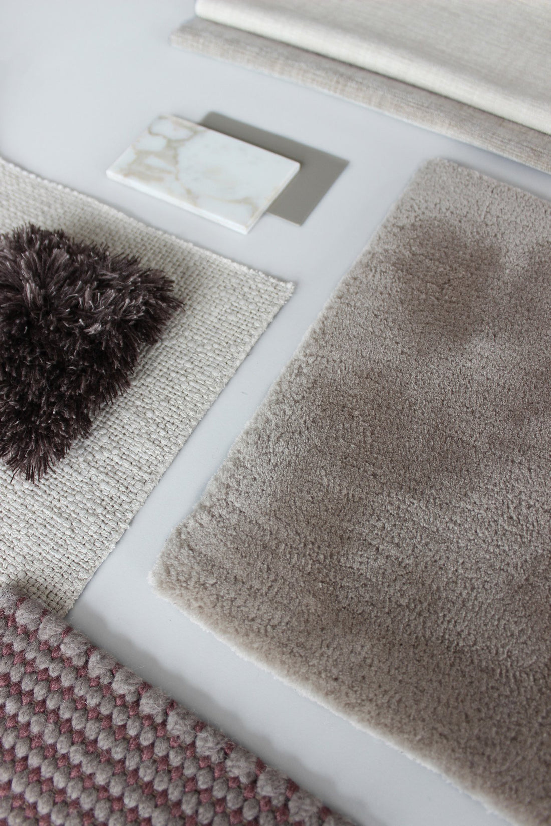 Saint Cloud - Color 5802 Merino Wool rug, Hand tufted