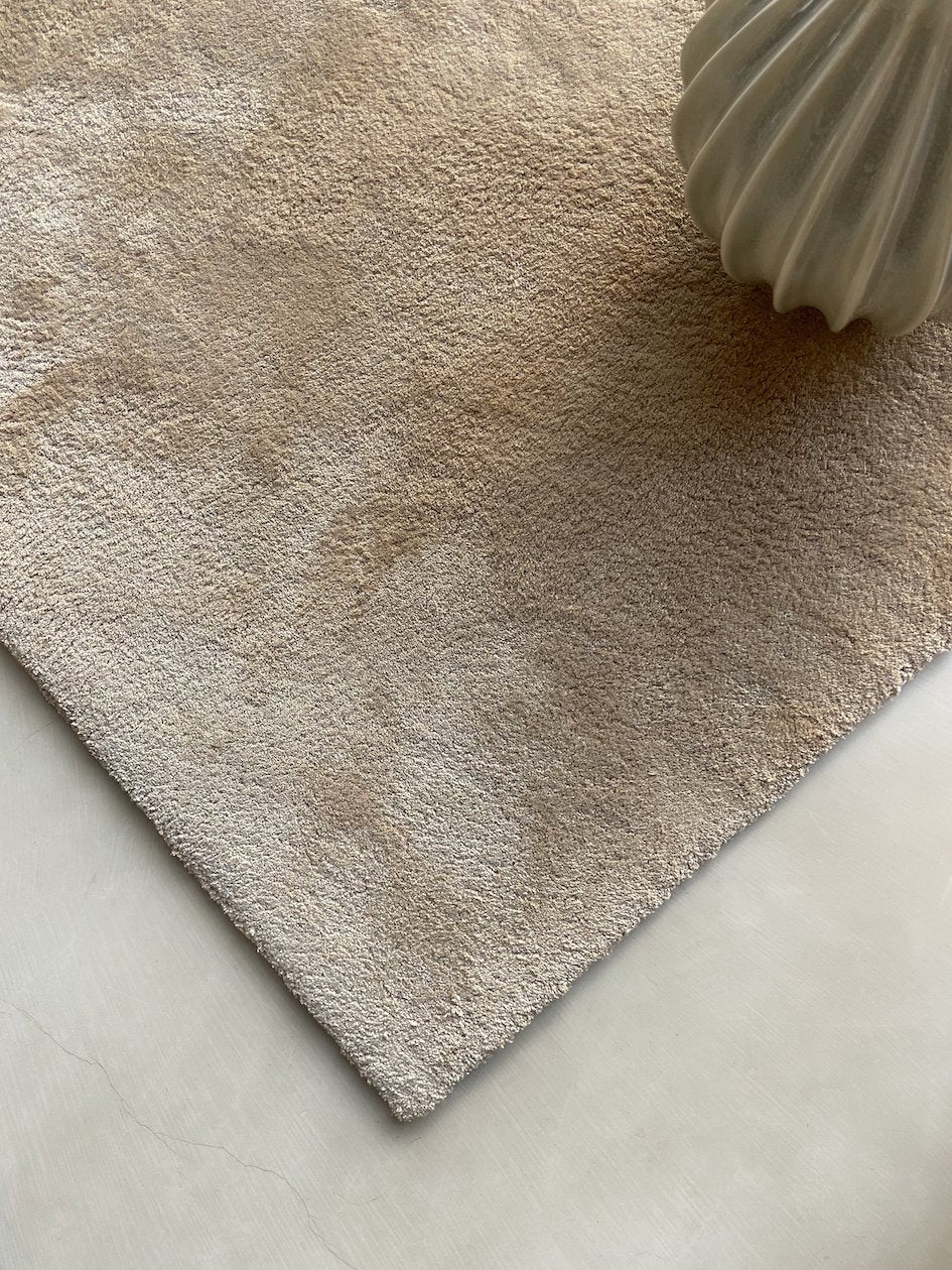 New Start - biodegradable PET rug, Hand tufted