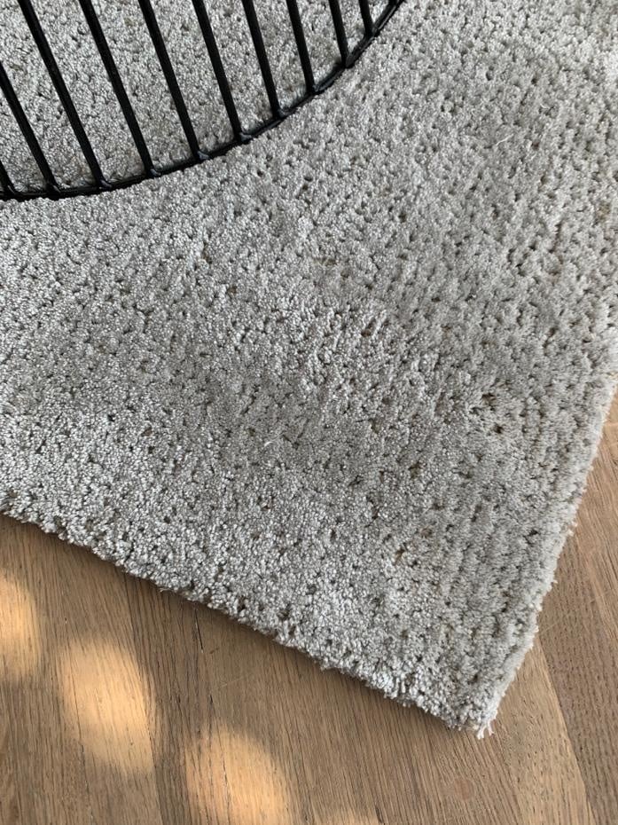 Perfect Match - Eucalyptus &amp; Wool rug, Hand tufted