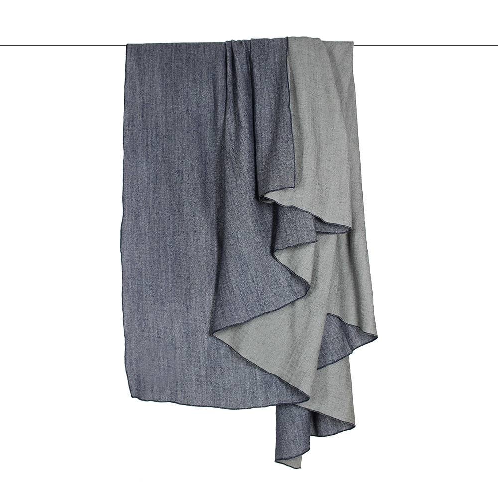 Truly Yours - Color 2201  Wool, Beech, Natural Viscose, Linen